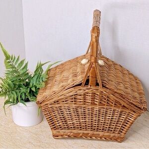 Vintage Wicker Picnic Double Lidded Cottage Core Light Brown Sewing Basket